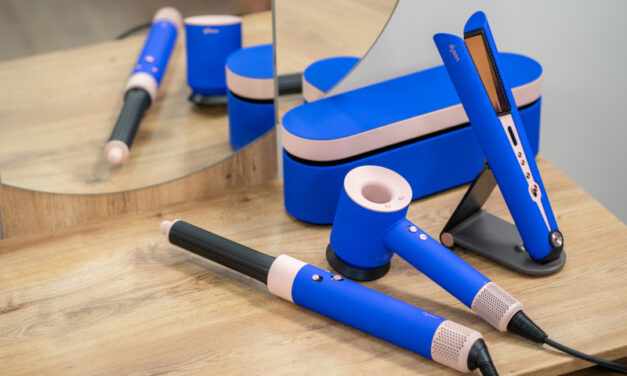 Haarpflege in Style – Dyson zelebriert Festtage mit limitierter Blue Blush Geschenk-Edition