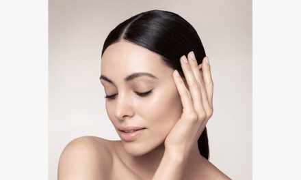 remederm Körperspray Öl von Louis Widmer verwöhnt trockene Winterhaut auf Knopfdruck