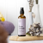 Erfrischt durch die Sommerhitze mit Rosenhydrolat von AROMAPFLEGE