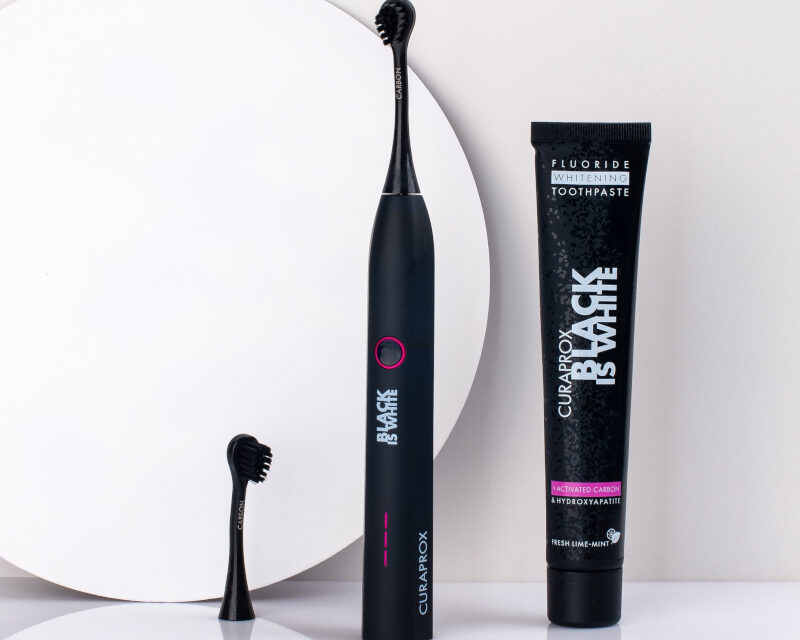 Black is White Kollektion von CURAPROX