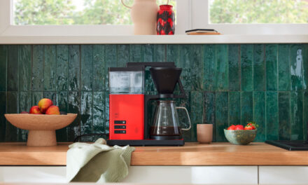 Melitta One® Iconic Red bringt Farbe in den Filterkaffeegenuss