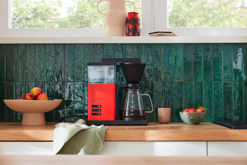 Melitta One® Iconic Red bringt Farbe in den Filterkaffeegenuss